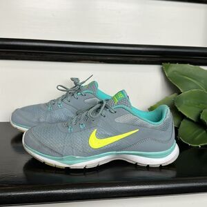 Nike flex trainer running shoe gym shoe dove gray aqua like new women’s 7